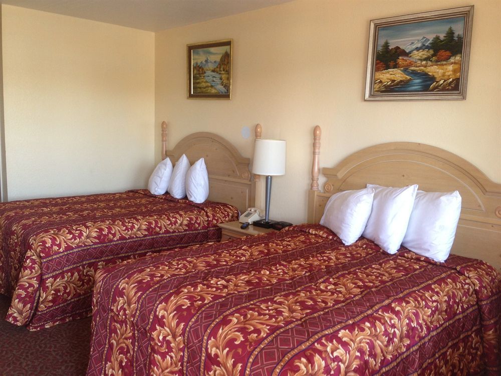 Beachway Inn Arroyo Grande Exterior photo